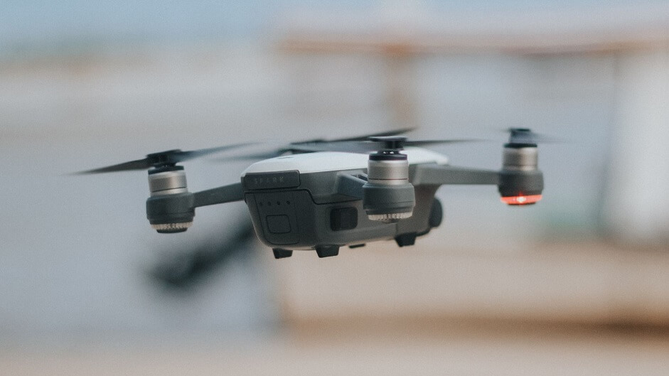 cómo volar drones codigo iot sensores